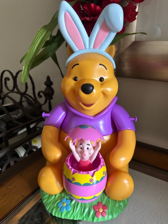 Disney Other - Winnie the Pooh Easter Disney parks 2026 popcorn bucket NWT
